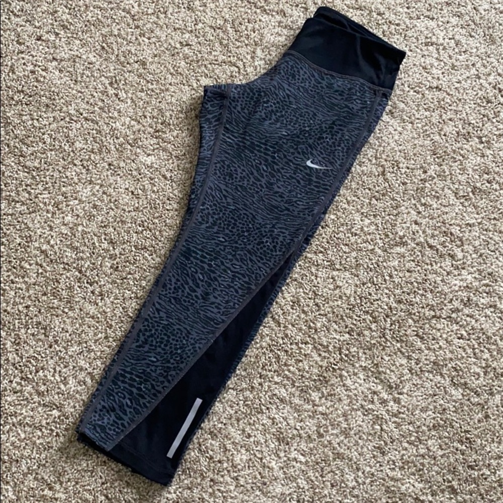 Nike Dri Fit 3/4 length leggings